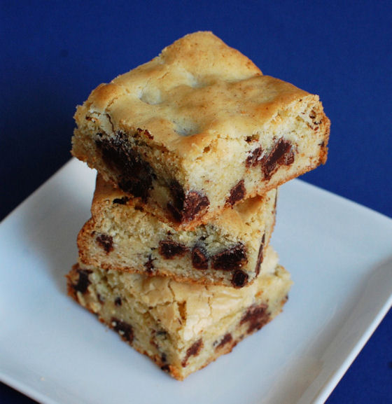 Black and White Blondies