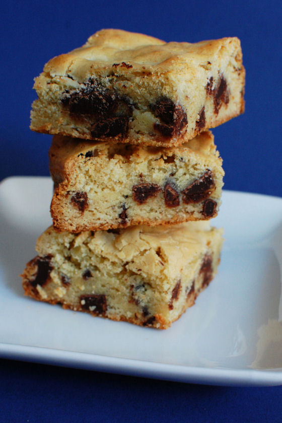 Black and White Blondies