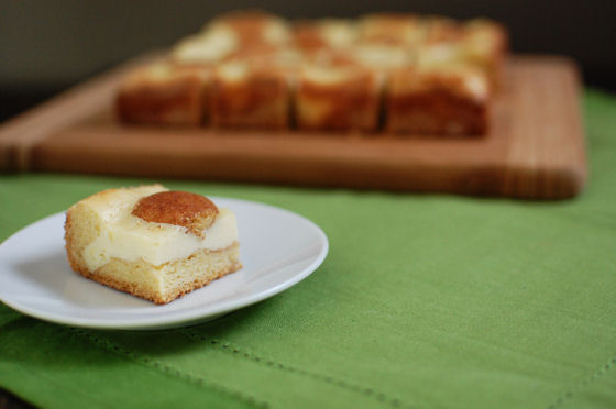 Snickerdoodle Cheesecake Bars