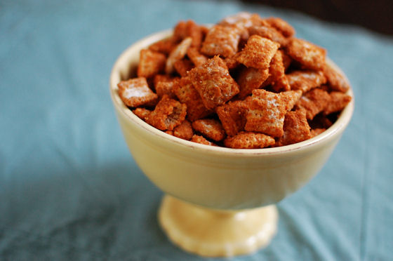 Cinnamon Puppy Chow