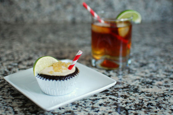 dark-and-stormy-cupcake