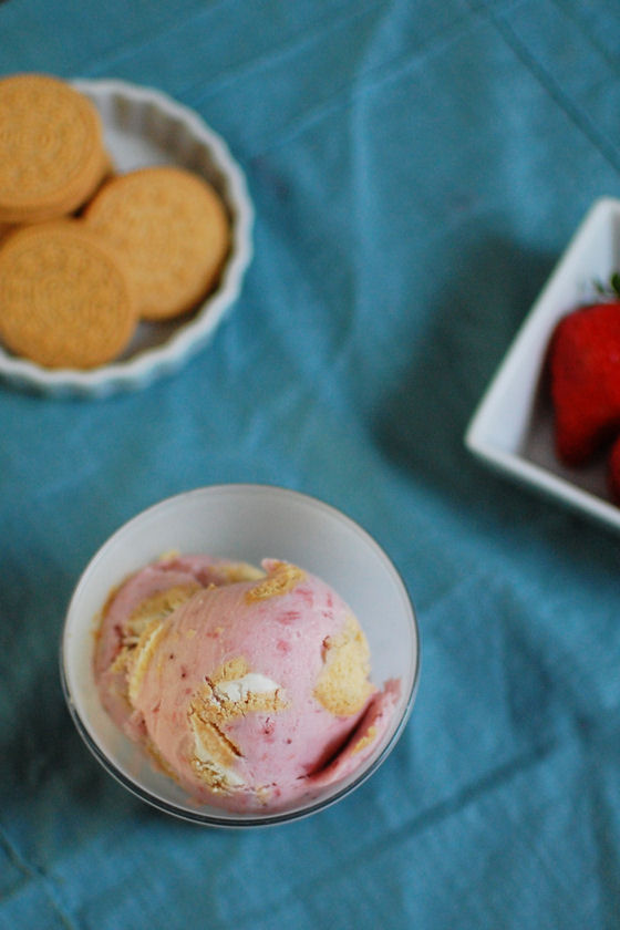 Strawberry Blonde Cookies-n-Cream Ice Cream